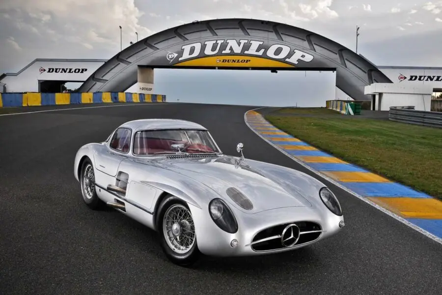 Mercedes-Benz 300 SLR